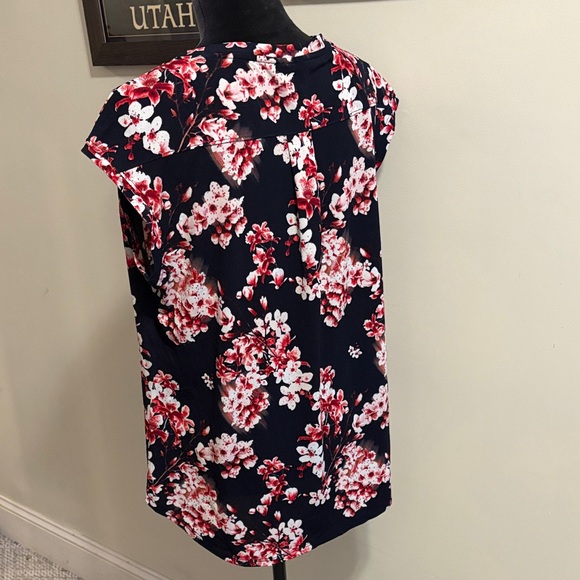 Elle Black and Pink Floral Blouse - Picture 2 of 4